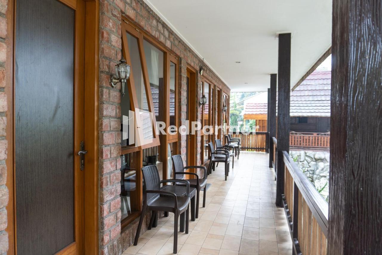 Javenir Hotel Tawangmangu Mitra Reddoorz Karanganyar  Exterior photo