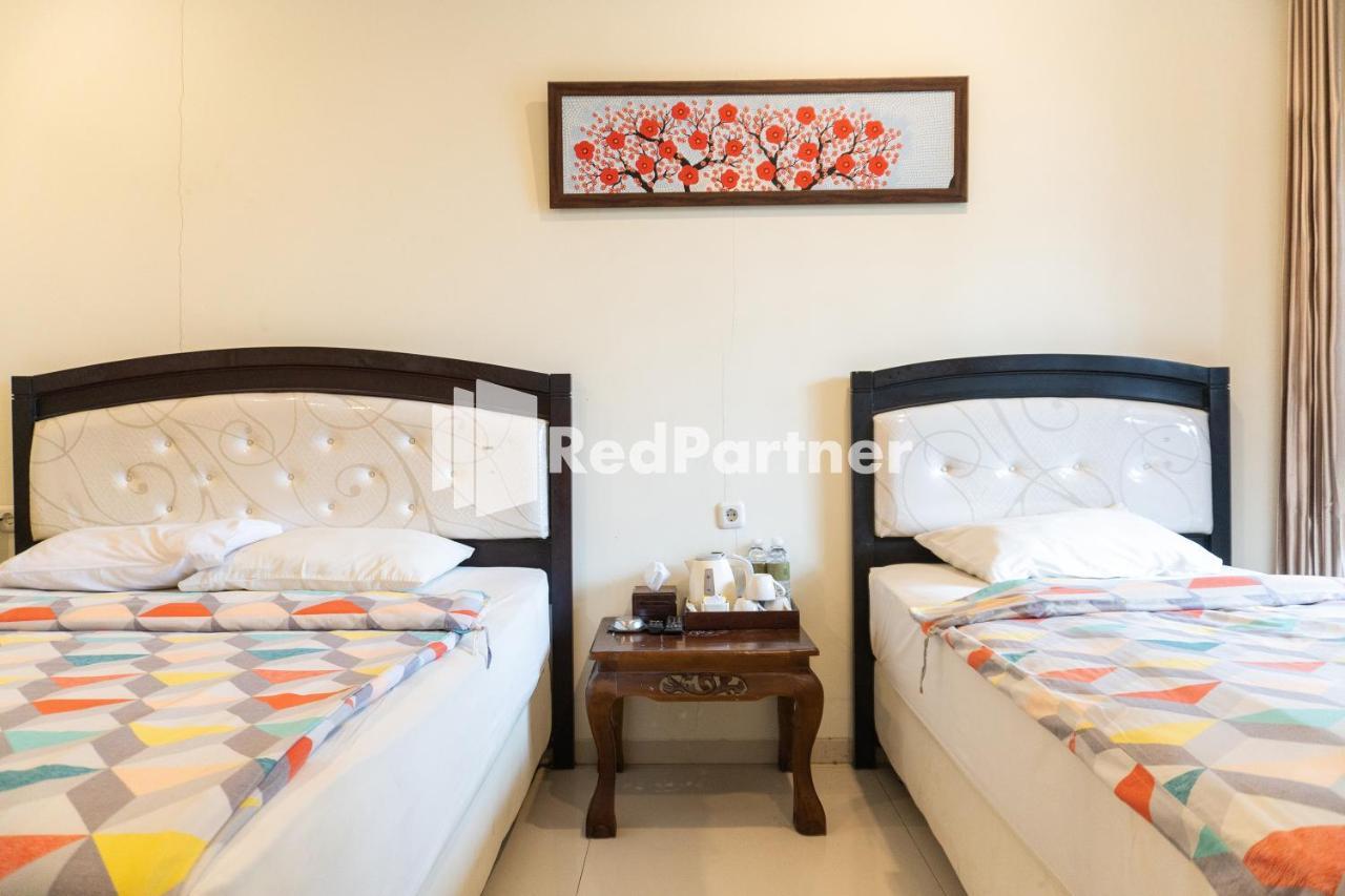 Javenir Hotel Tawangmangu Mitra Reddoorz Karanganyar  Exterior photo
